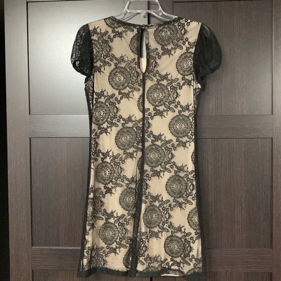 Black Lace Overlay Dress L Juniors - Picture 6 of 6